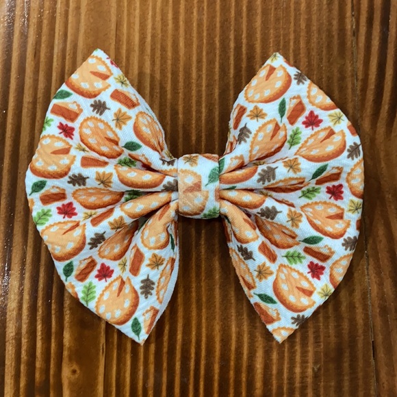 Set of Fall Bows 🍁 🥧 🍎 - Picture 3 of 4